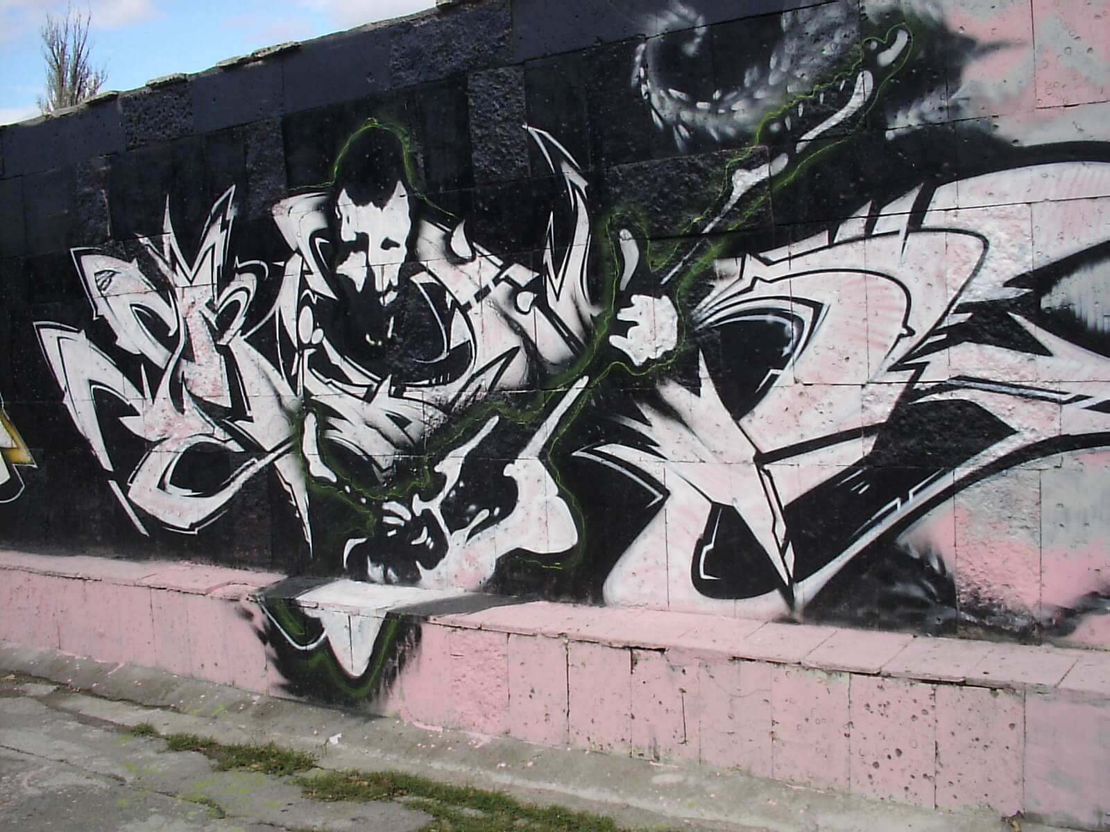 North-East side battle 2004